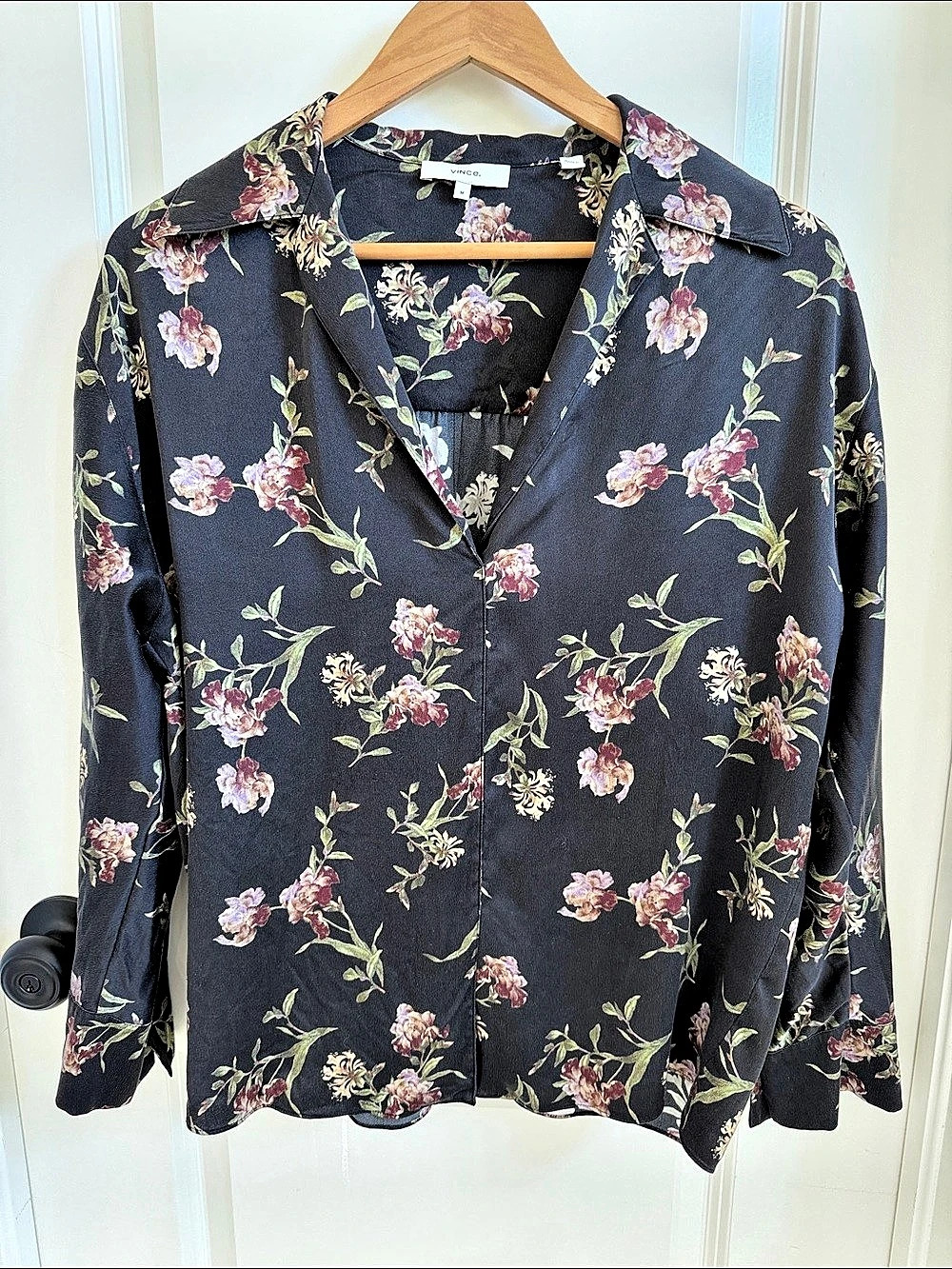 Vince Floral Silk Button Down in Black & Pink Size Medium